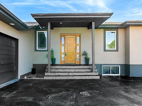 3rd image of 56217 Range Rd #242