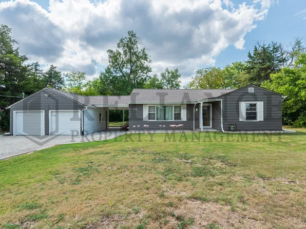 1035 S 127th St E, Wichita, KS 67207