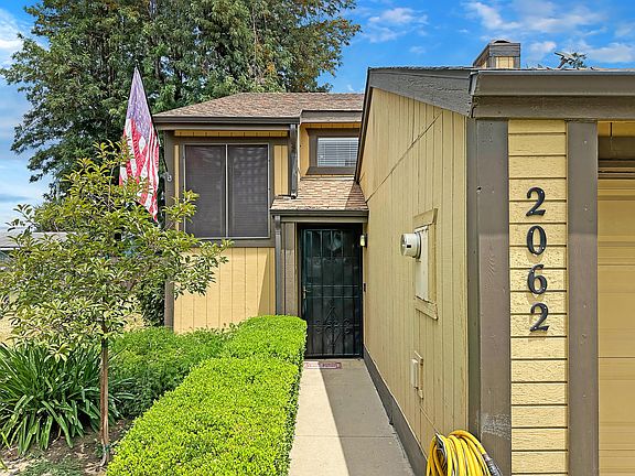 3rd image of 2062 E Harold Avenue