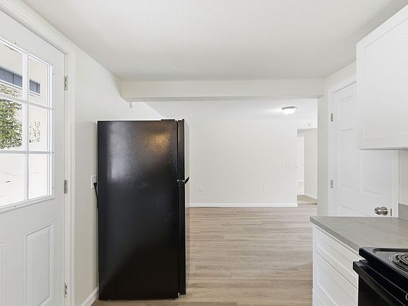5th image of 564 S 1st St