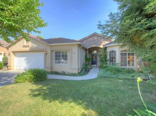 2486 Moody Ave, Clovis, CA 93619