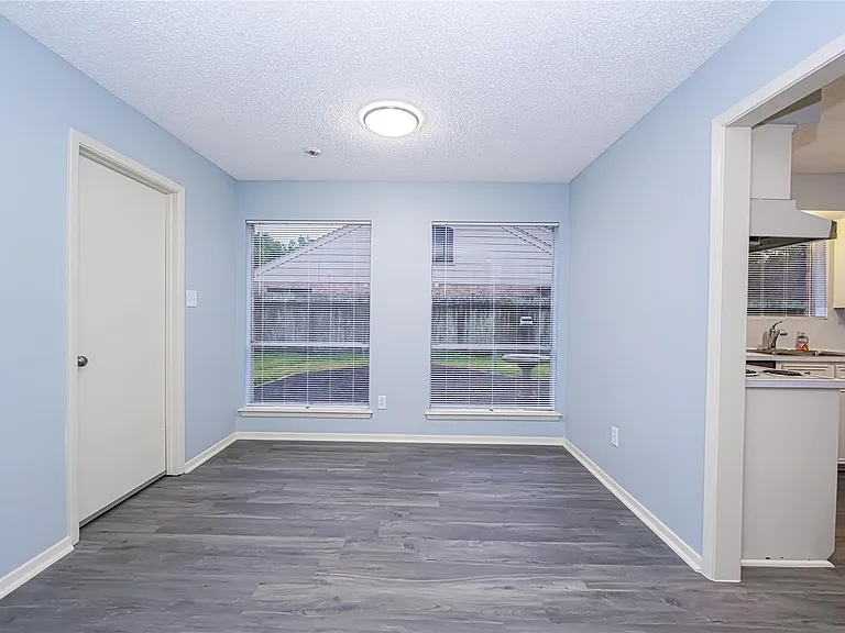 2306 Wallingford Dr — Photo 13