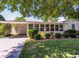 403 E Jasper St, Mount Pulaski, IL 62548