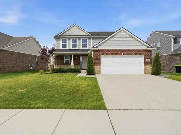 48643 Pioneer Ave, Macomb, MI 48042