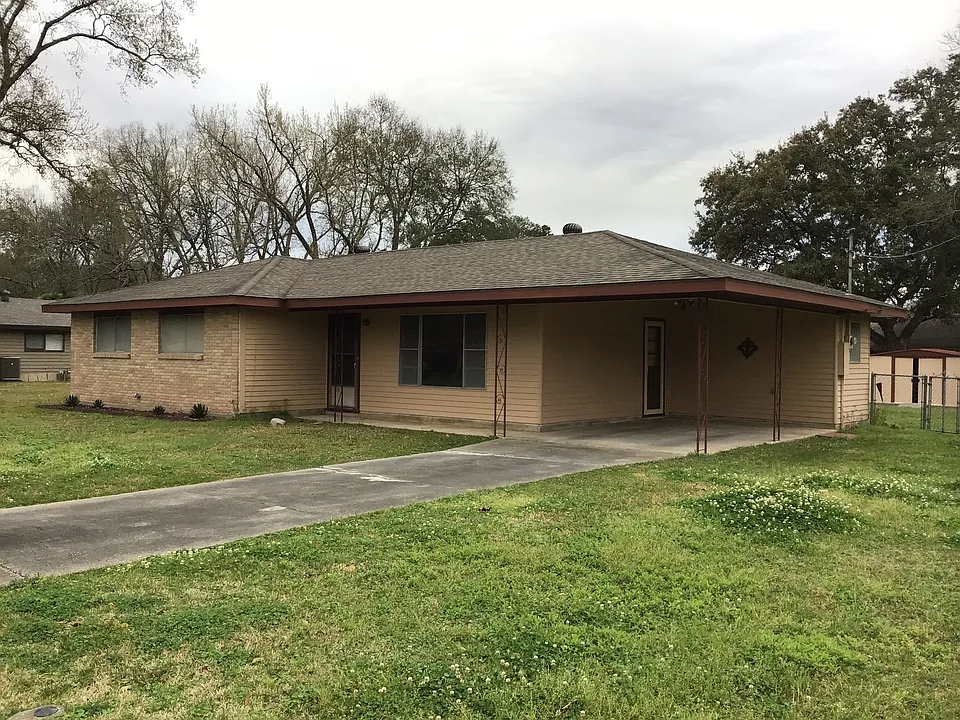 717 Alice Dr
