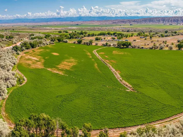 4 1066th Ln, Worland, WY 82401