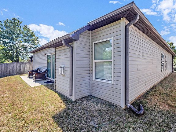 3rd image of 6420 Cheshire Cove Dr