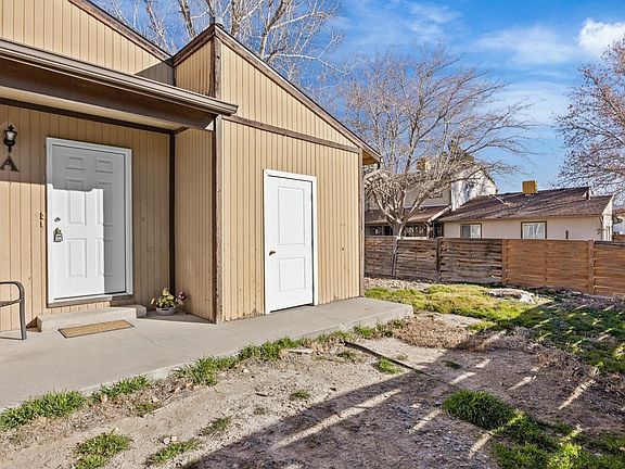 4th image of 556 W Good Hope Cir APT A