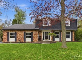 1301 Whitehall St, Midland, MI 48642