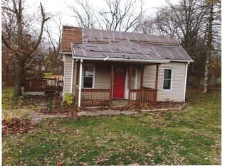 215 N Cleveland Ave, Thayer, IL 62689