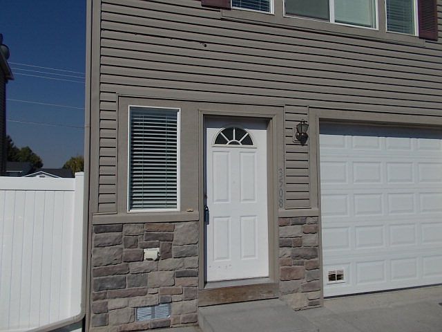 1st image of 3508 E Greenfield Dr
