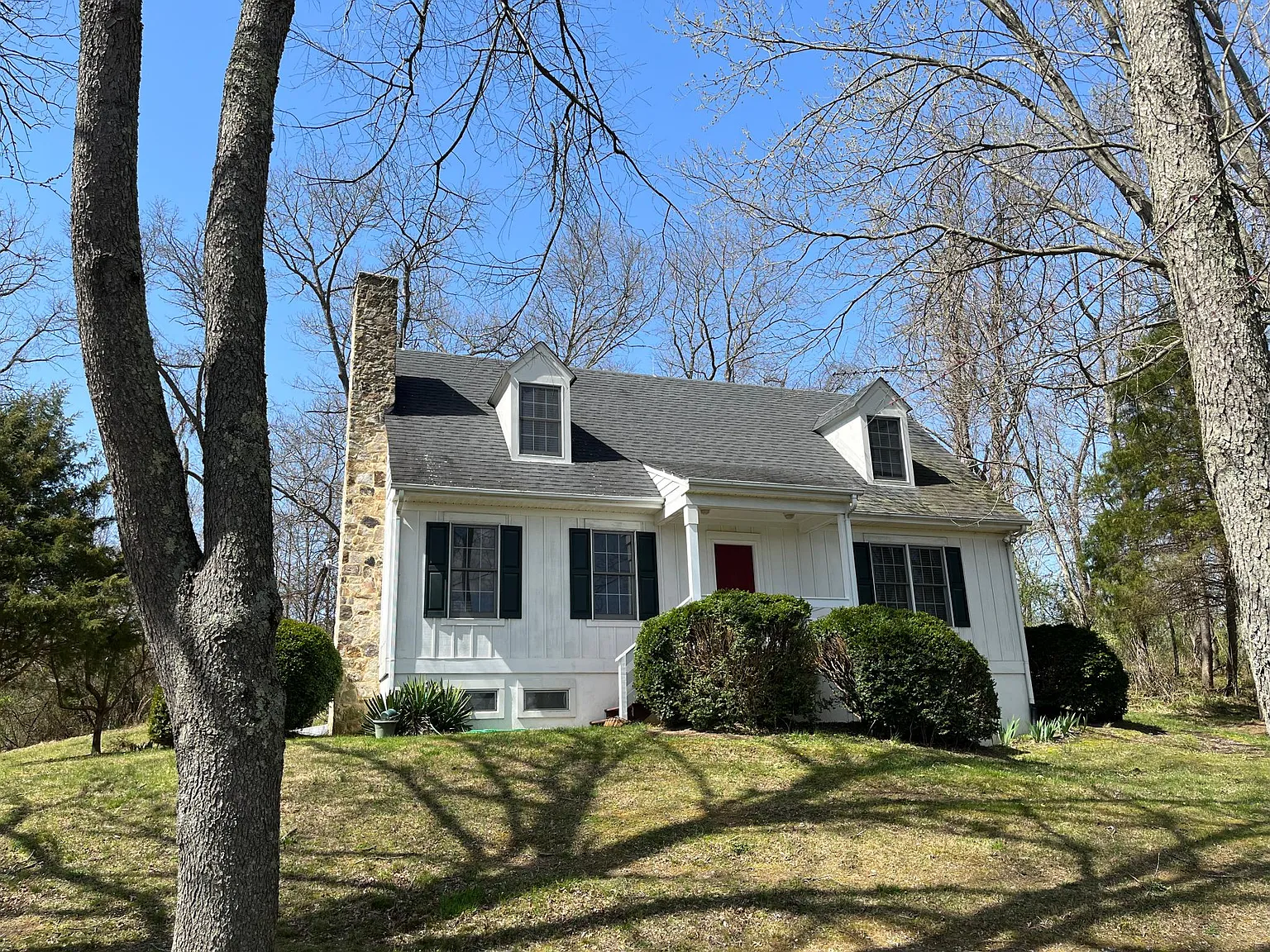 4 bed, 1640 sqft, $3,100 — Photo 2