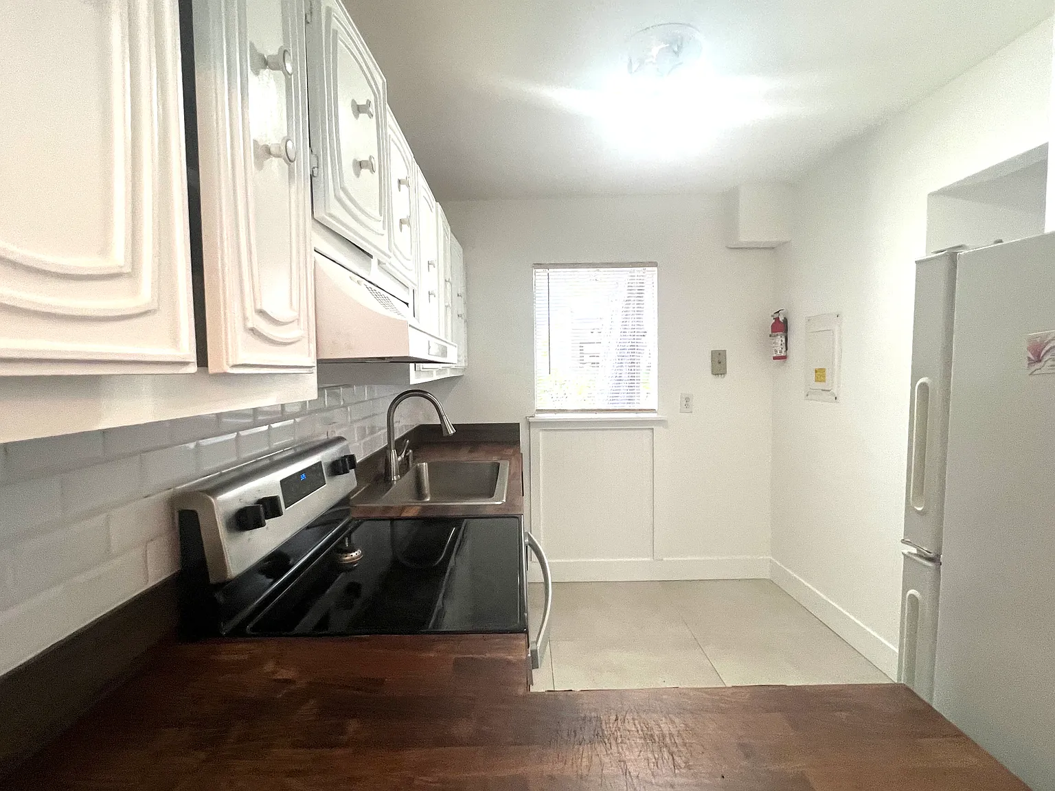 2 bed, 942 sqft, $1,200 — Photo 3
