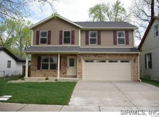 23 Green St, Mascoutah, IL