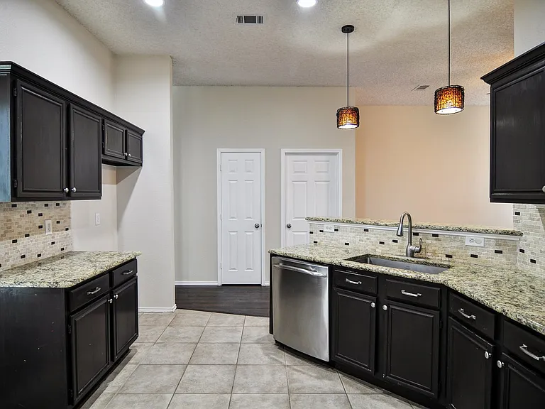 3960 Bexhill Dr — Photo 12