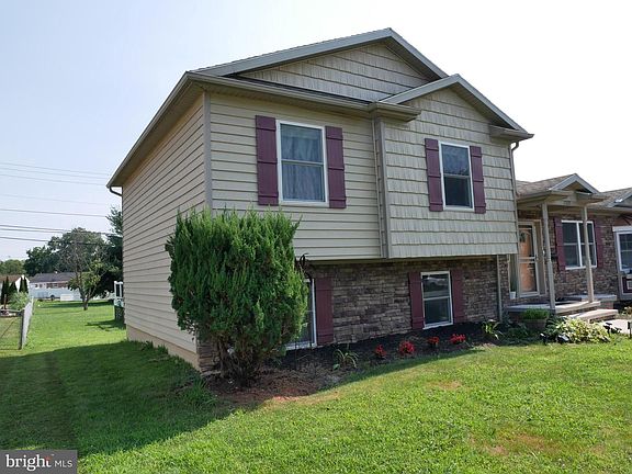 2nd image of 17325 Diane Dr
