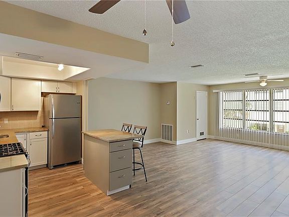 5th image of 5623 80th St N Unit 207