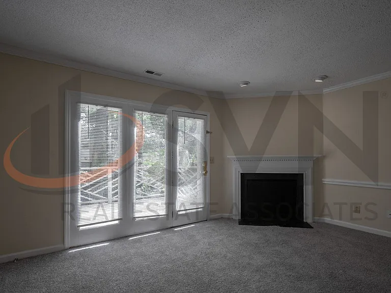 3117 Coachmans Way — Photo 8