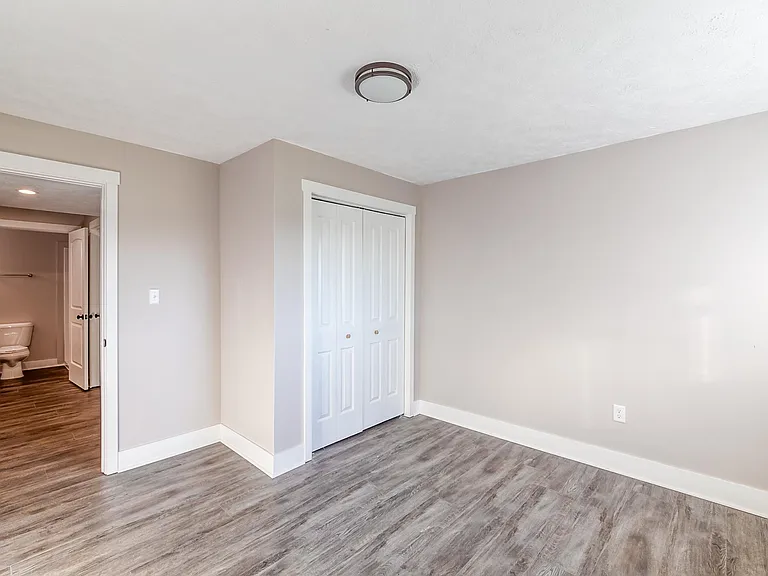 6918 Peninsula Dr NE — Photo 23