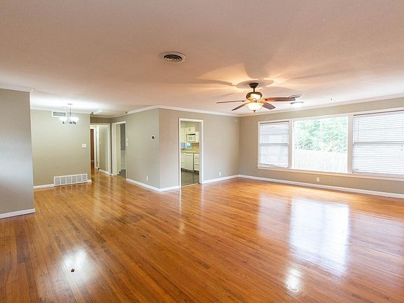 3rd image of 5009 Barnett St