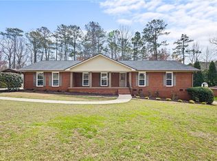 457 Windsor Dr SW, Marietta, GA 30064