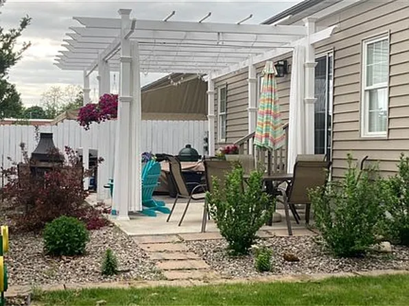 669 E Fillmore Ave, East Aurora, NY 14052