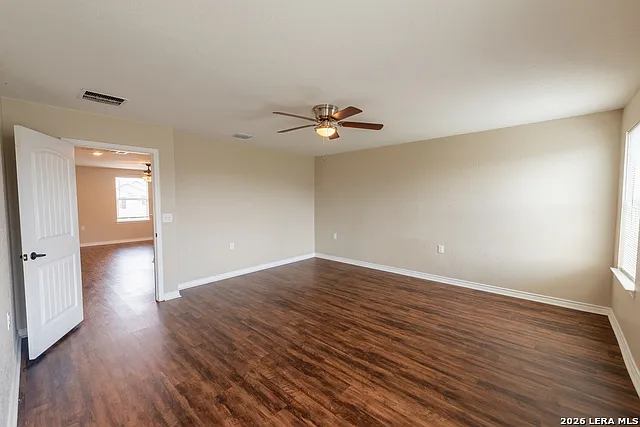 5526 Castle Brook Dr — Photo 19