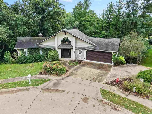 10 Brown Deer Knl, Coralville, IA 52241