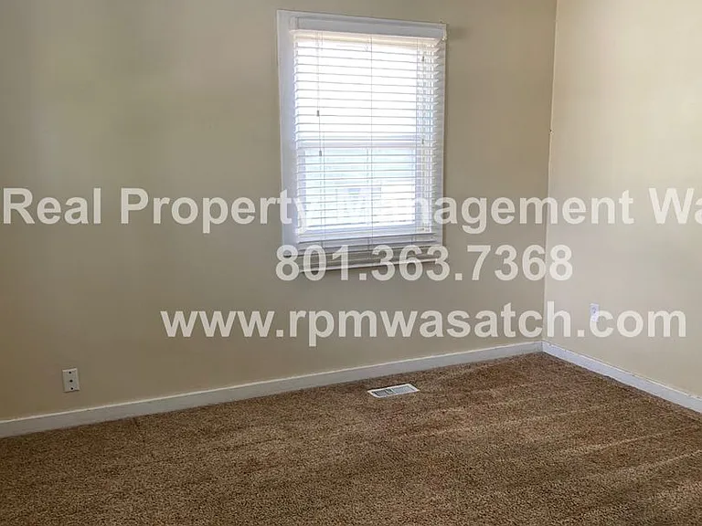 866 S McClelland St — Photo 6