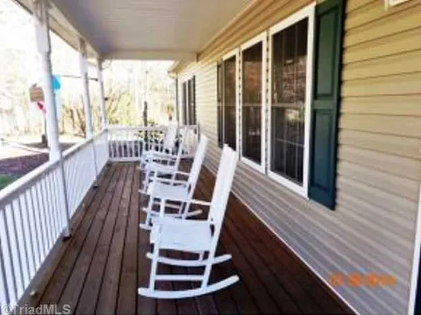 1865 Major Hill Rd, Snow Camp, NC 27349