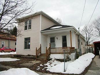 1st image of 740 Woodlawn Ave