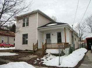 740 Woodlawn Ave, Owosso, MI 48867