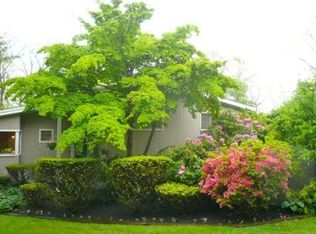 11 Burnham Rd, Wenham, MA 01984