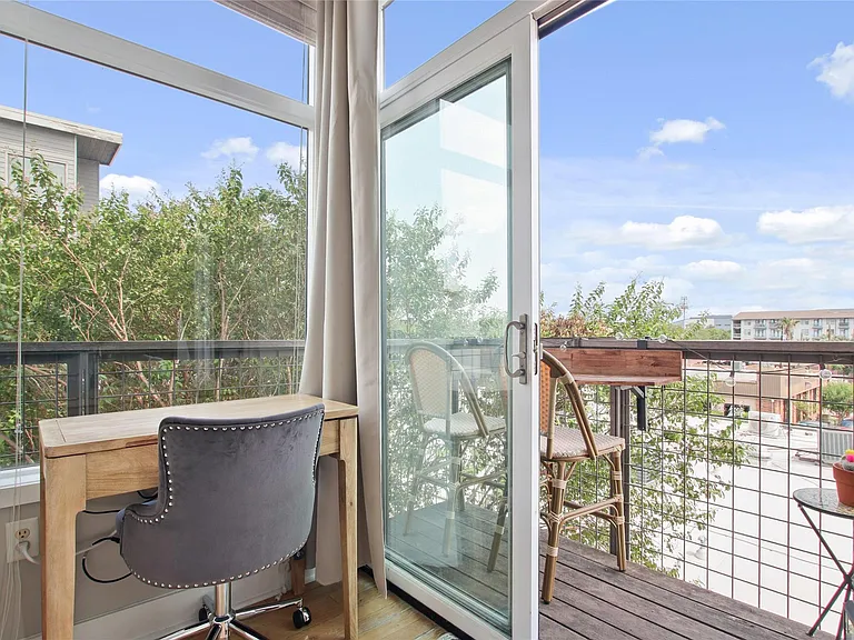 1702 S Lamar Blvd #3 — Photo 6