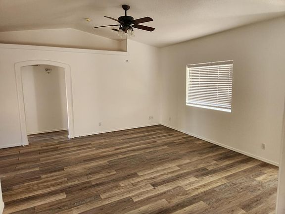 5th image of 3355 Suzie Ln