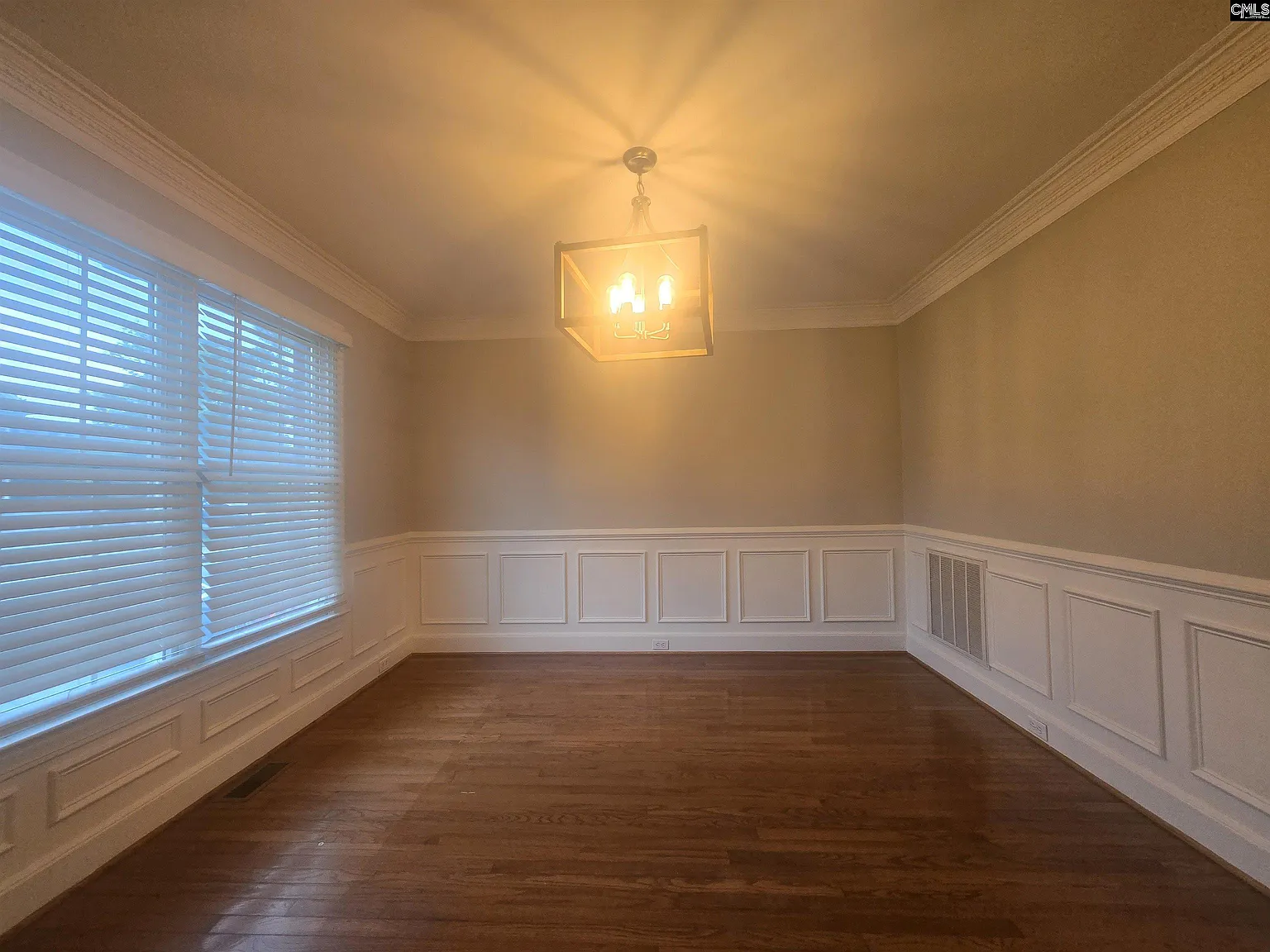 3 bed, 2036 sqft, $2,200 — Photo 4
