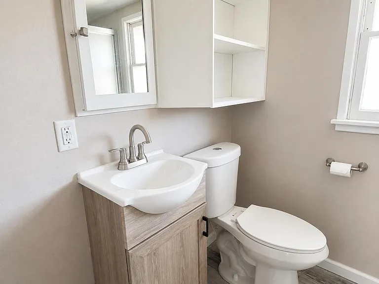 1266 Elm Ave — Photo 15