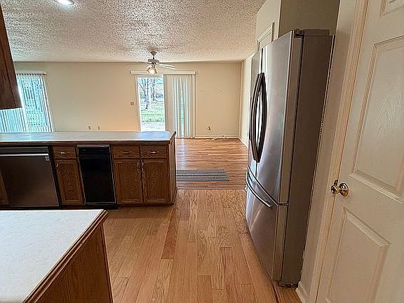 3rd image of 4419 Fickas Rd