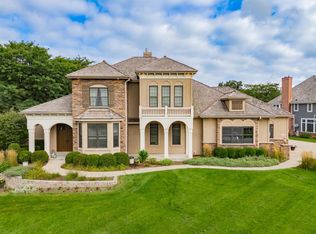 1500 East Bristlecone Drive, Hartland, WI