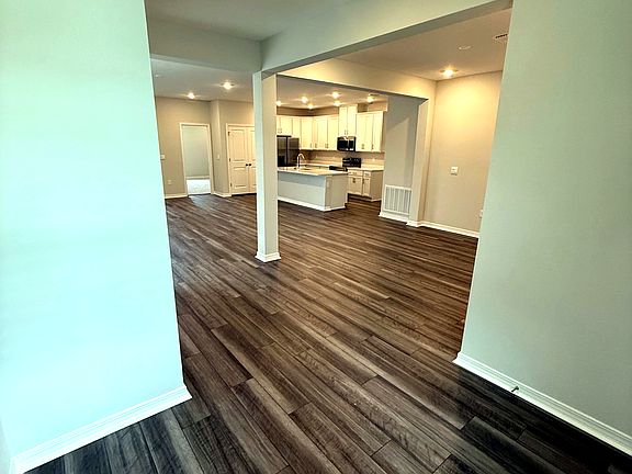 2nd image of 6271 Forest Pines Dr