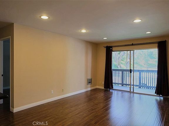 4th image of 3601 W Hidden Ln Unit 121