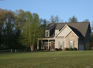 966 E Main St, Vine Grove, KY 40175