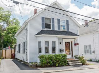 54 Manchester St, Lowell, MA 01852