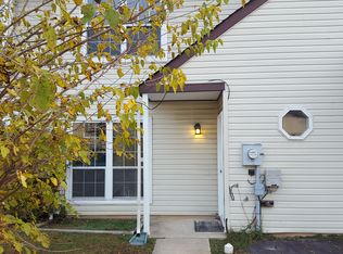 10 Ross Ct, Newark, DE 19702