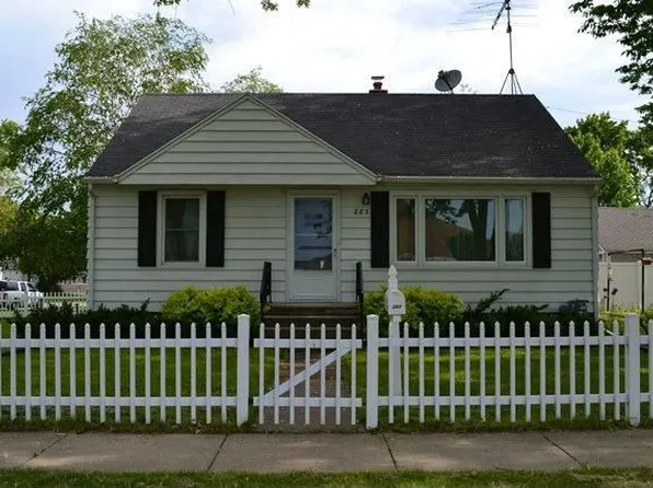 283 W 12th St, Fond Du Lac, WI 54935