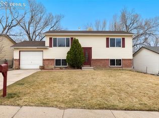 3465 Bridgewood Ln, Colorado Springs, CO 80910