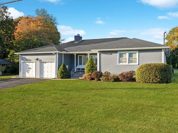 4 Wampanoag Ave, Westerly, RI 02891