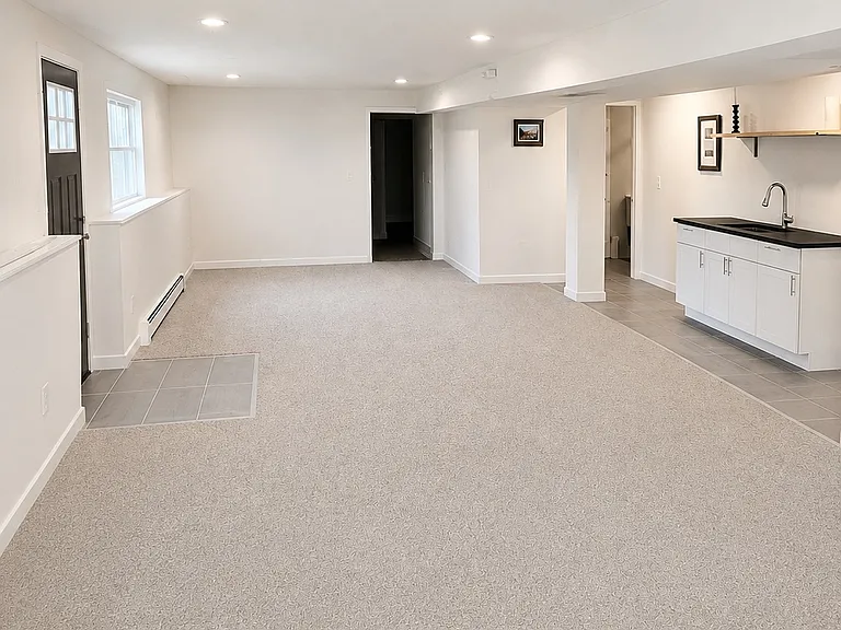 320 Parkway Cir N — Photo 16