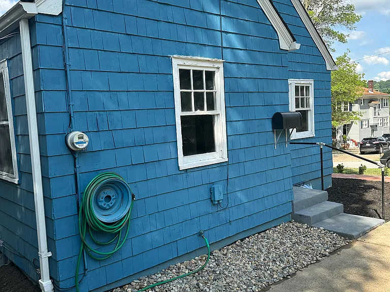 13 Pallister Rd — Photo 2