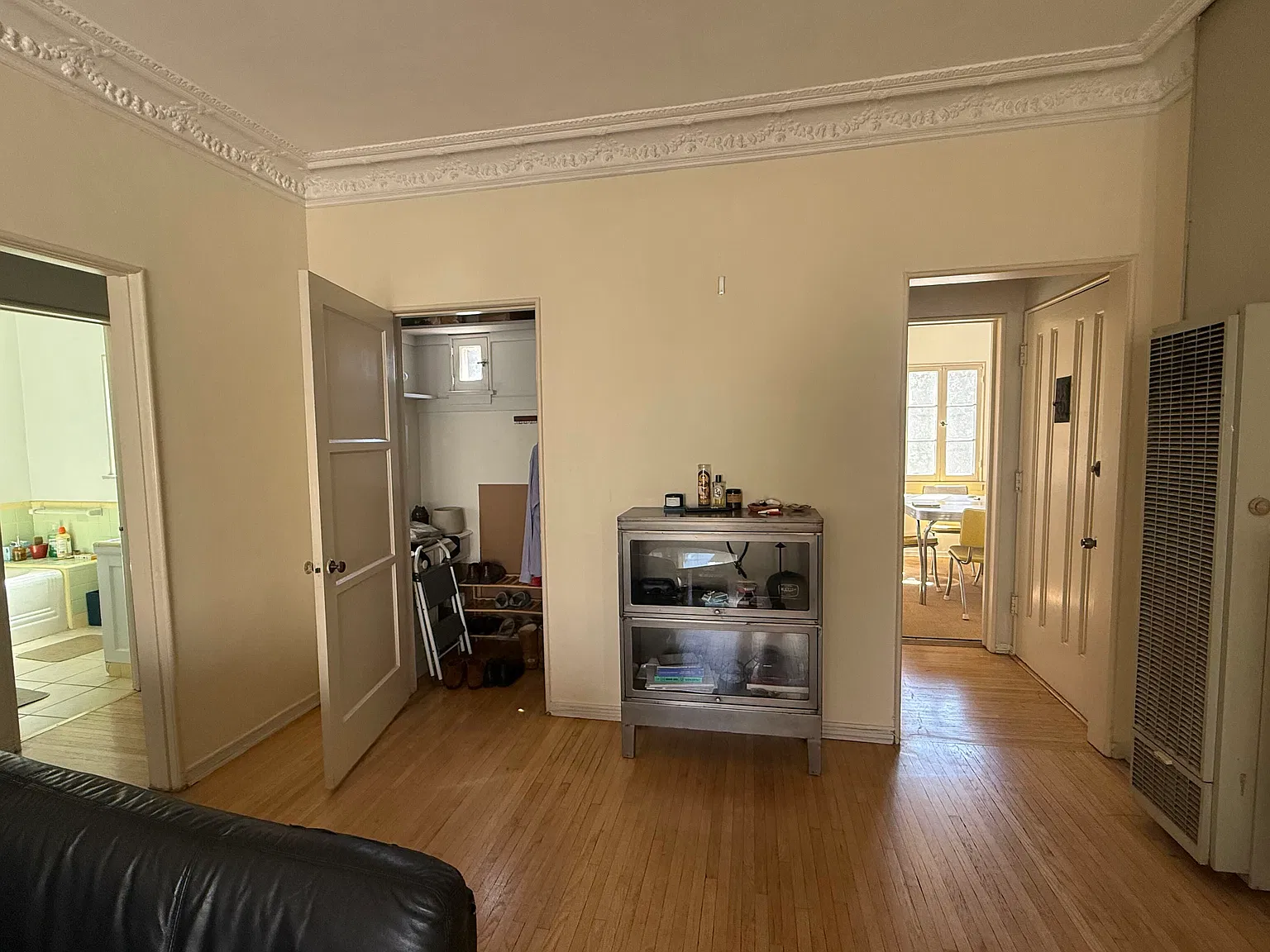 1 bed, $3,000 — Photo 4